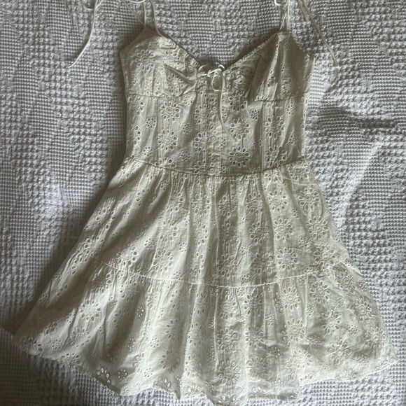 Sabo white eyelet dress - Picture 4 of 5